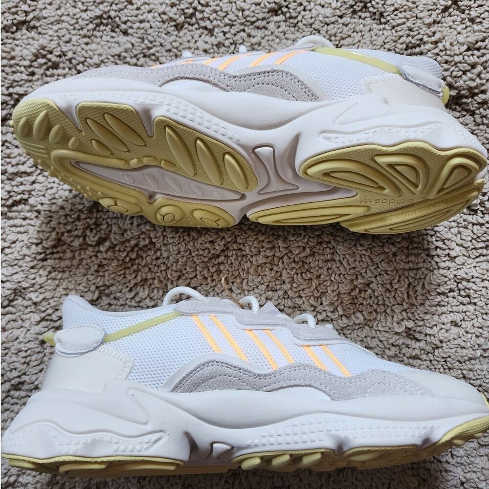 Wmns Adidas Ozweego Off White Acid Orange Brand New Sz 7.5 - Picture 3 of 9